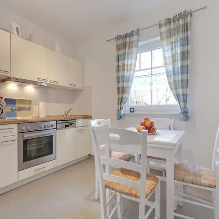 Bansin Apartment